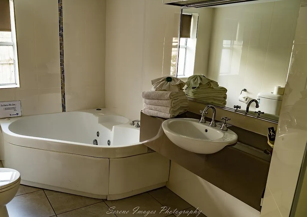 Ocean International Hotel Mackay