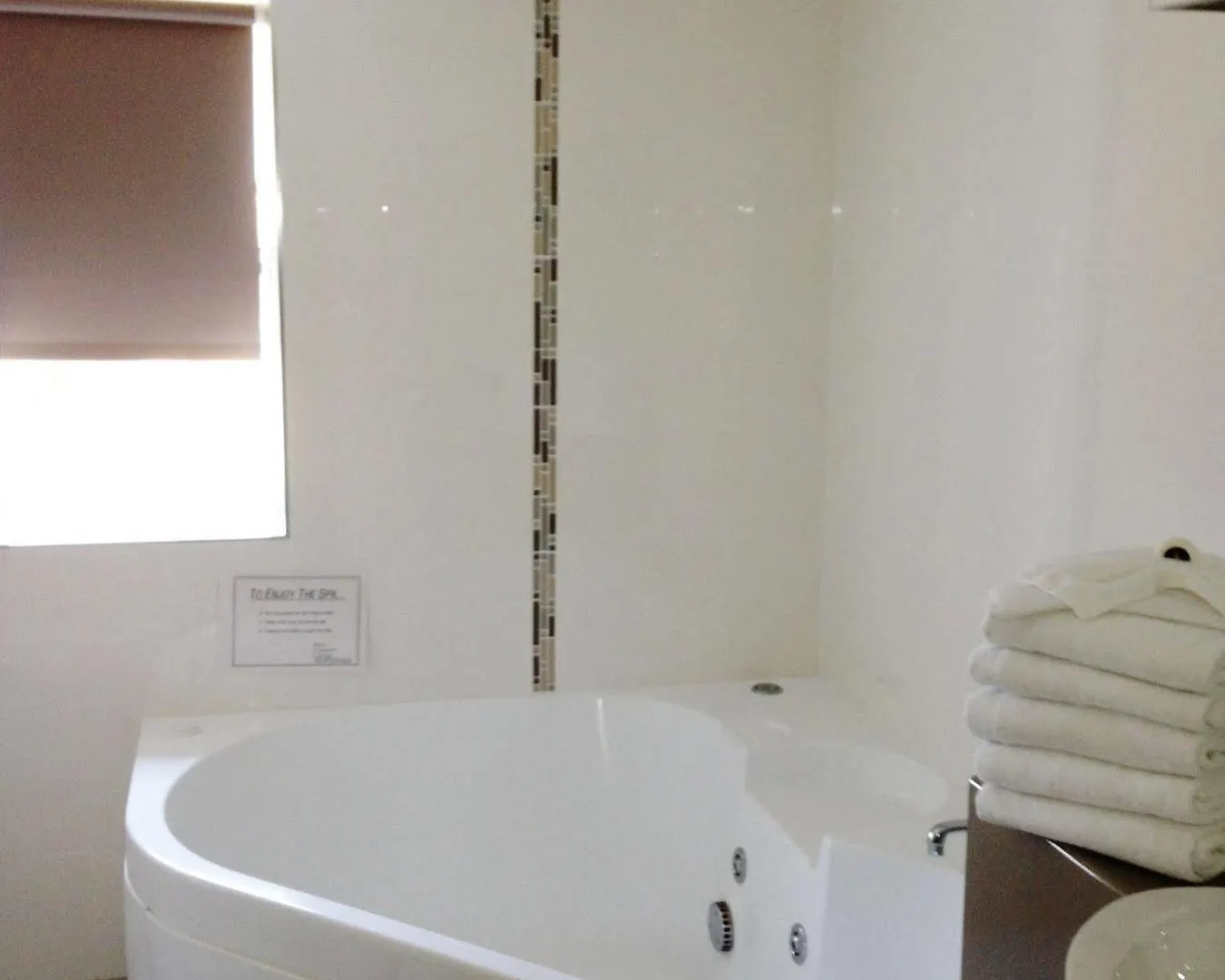 Ocean International Hotel Mackay 4*,  Australia